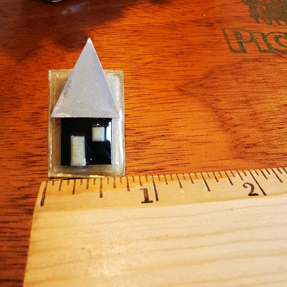 Vintage Artisan Made Glass Metal and Acrylic House Brooch Pin - Picture 8 of 10